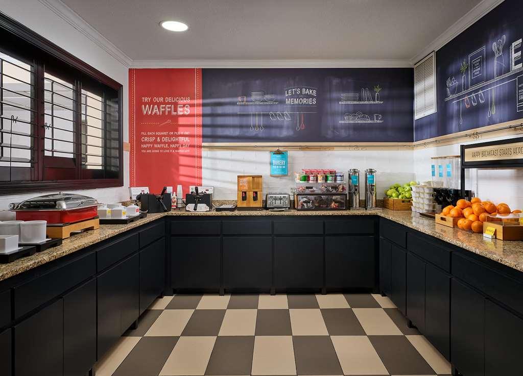 Hampton Inn Covington Va Exteriör bild