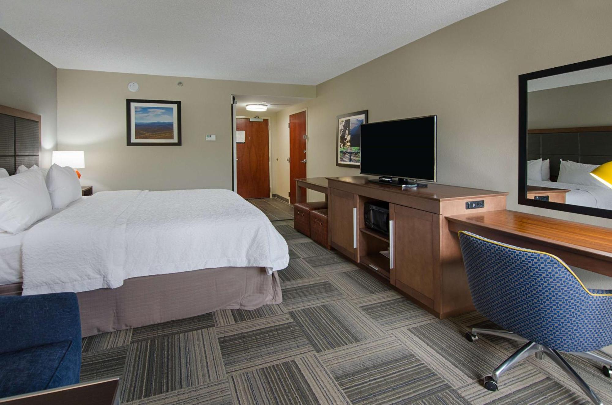 Hampton Inn Covington Va Exteriör bild
