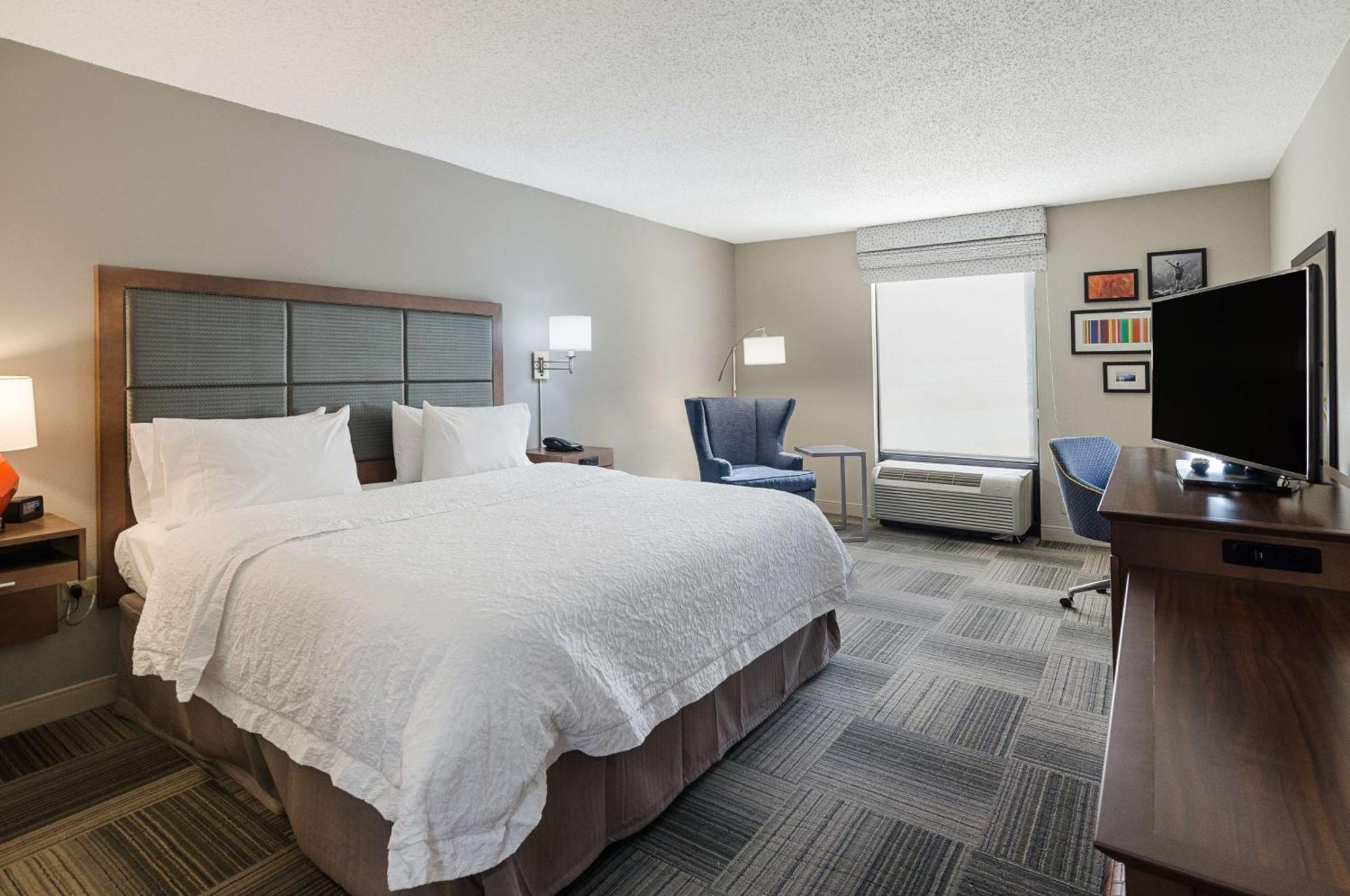 Hampton Inn Covington Va Exteriör bild